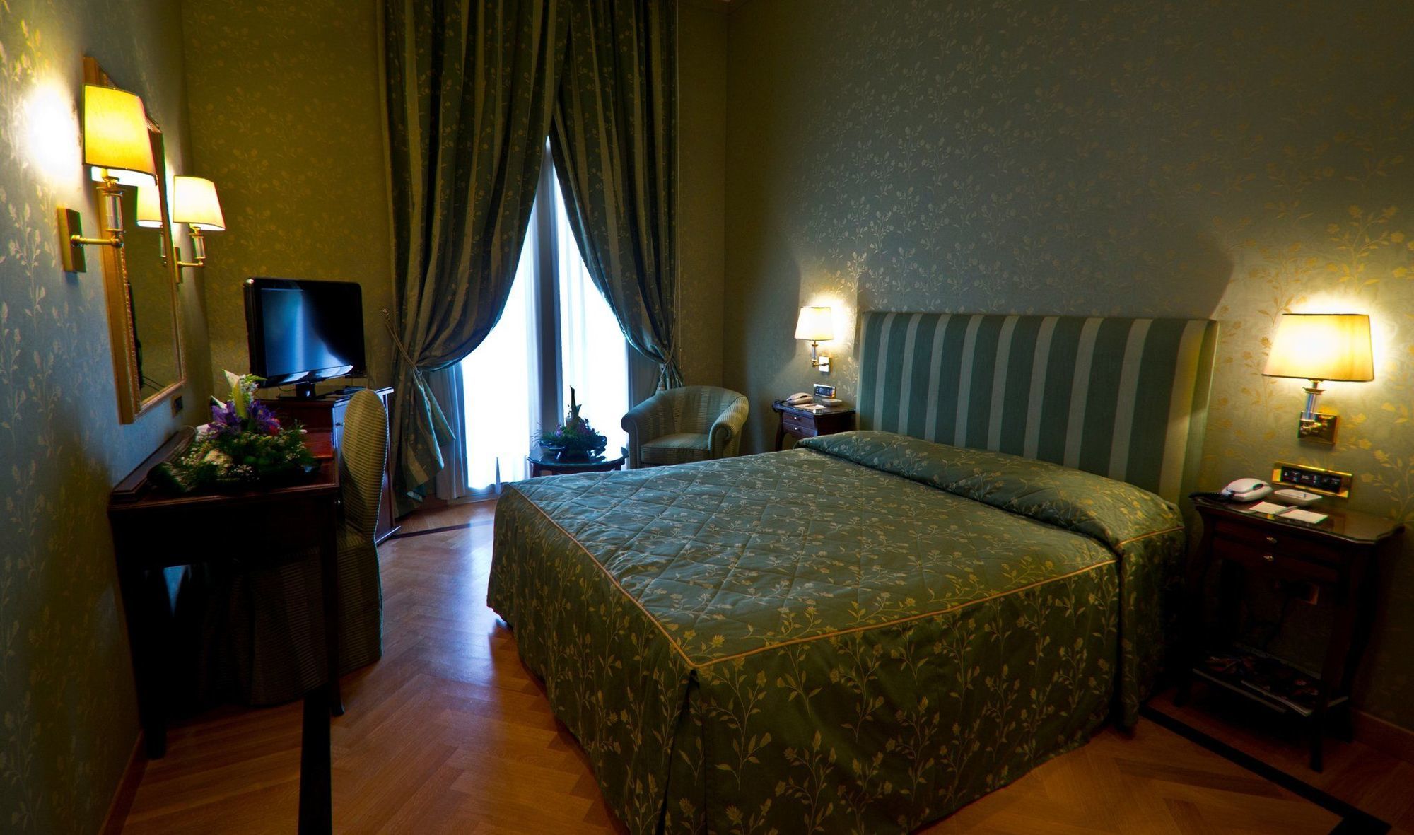 Grand Hotel Vesuvio Νάπολη Δωμάτιο φωτογραφία